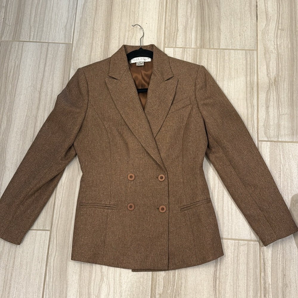 Blazer 6p pleated back perfect  with jeans
